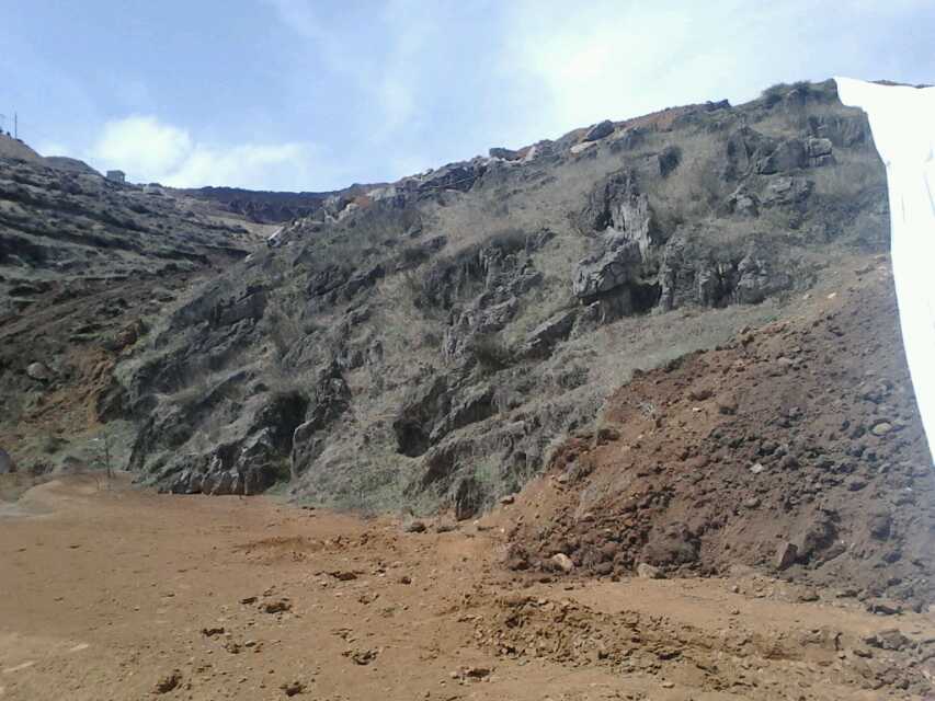 壩坡防浪護坡土工膜施工過程 土工膜價格貴嗎？