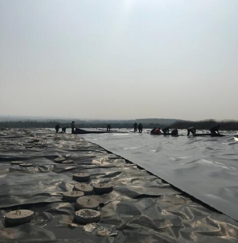 填埋場(chǎng)的HDPE土工膜覆蓋方式有哪些？